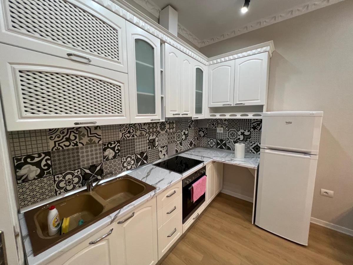 Leti Apartaments 21 Dhjetori Sc Тирана Экстерьер фото